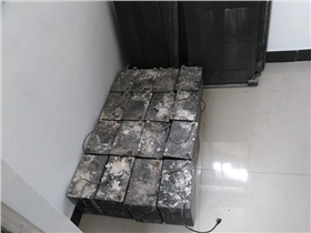 為什么UPS蓄電池不到一年就壞了？