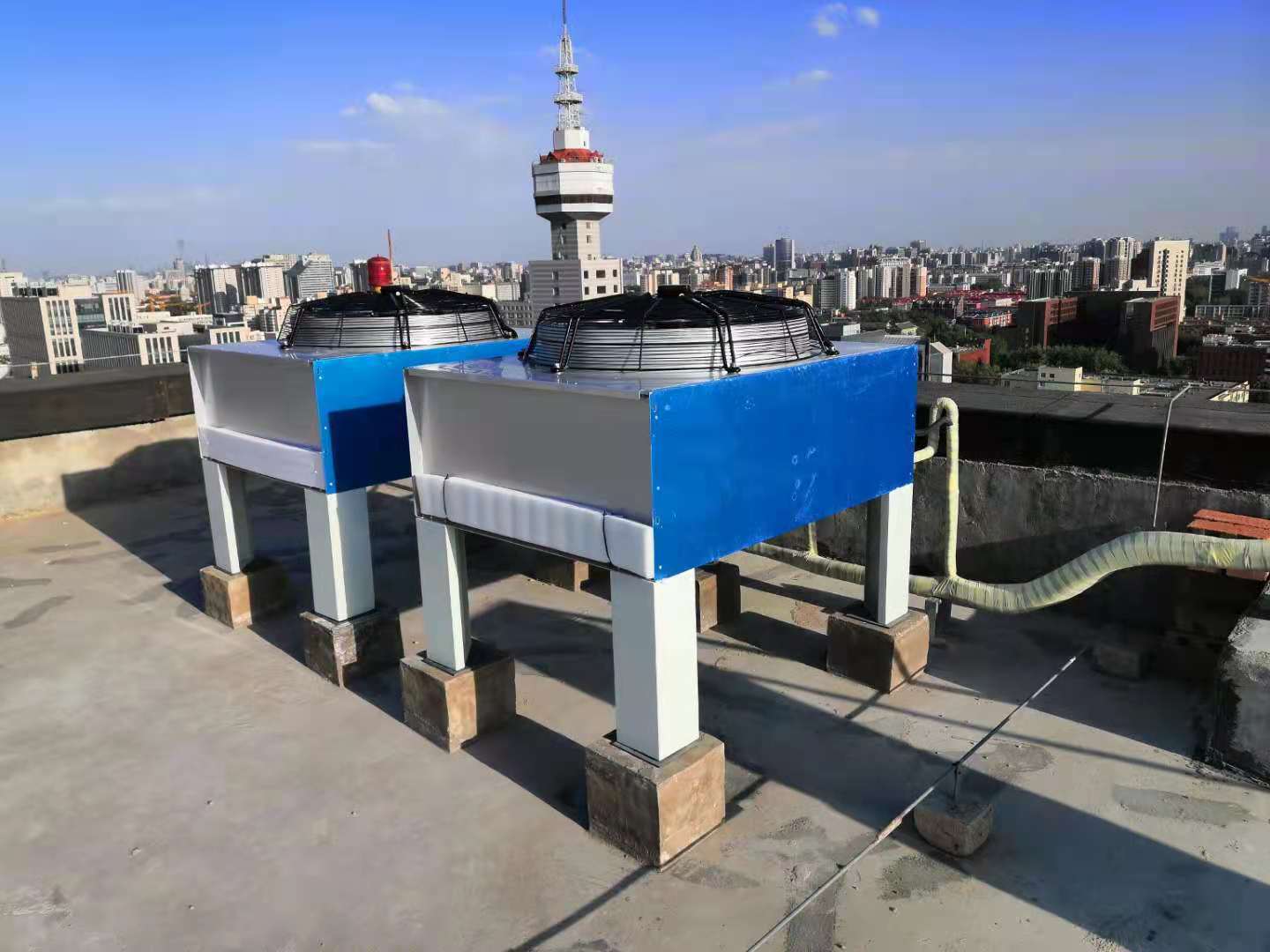 部隊(duì)機(jī)房改造1